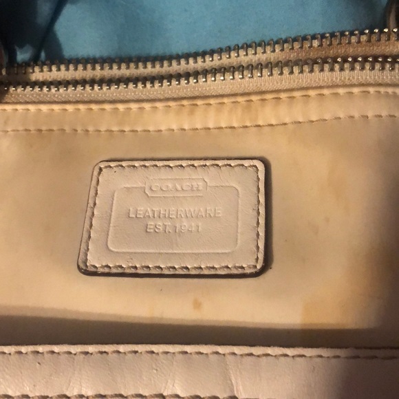 Coach Bag - Picture 2 of 4
